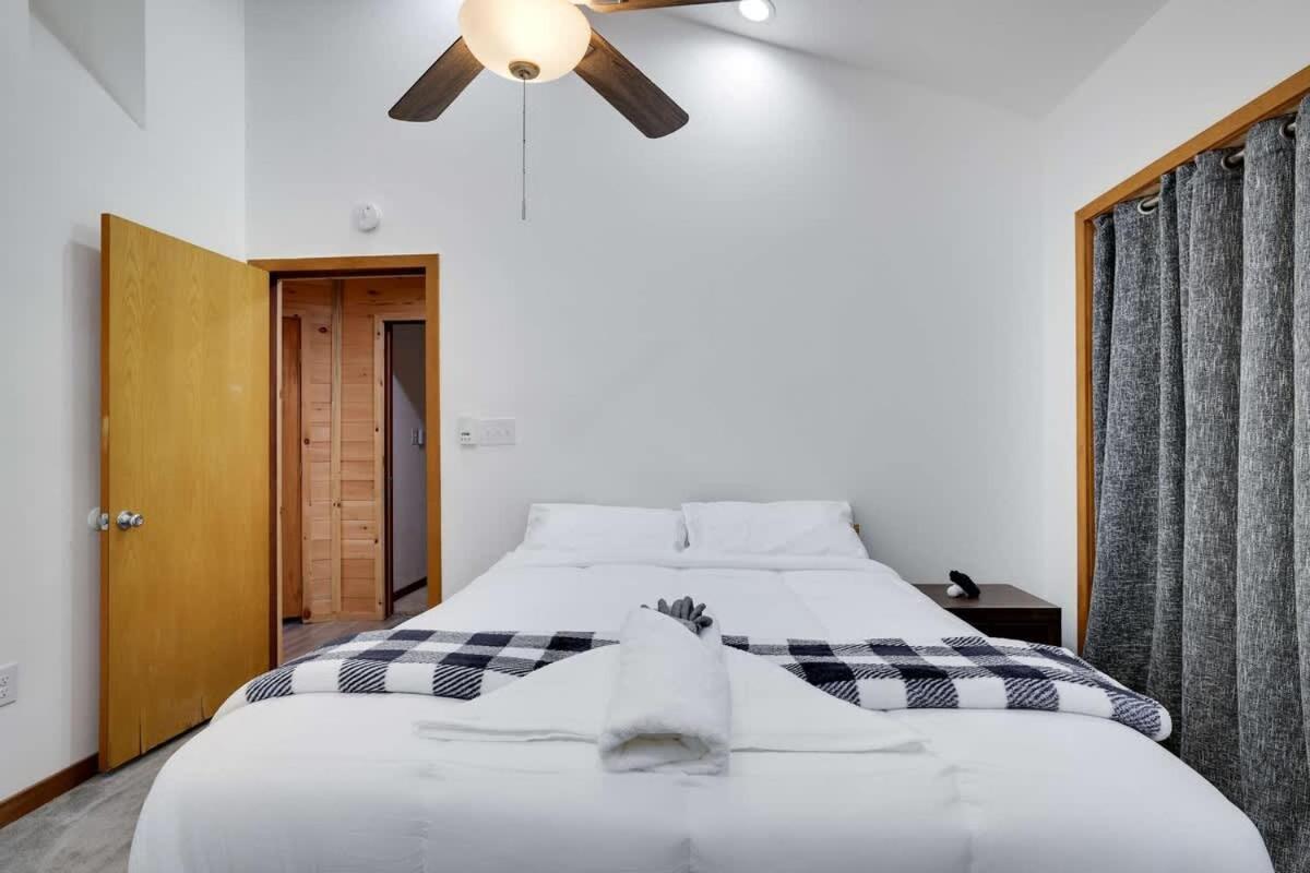 Relax In Blakeslee - Spacious 5Br Home With Bbq Екстер'єр фото