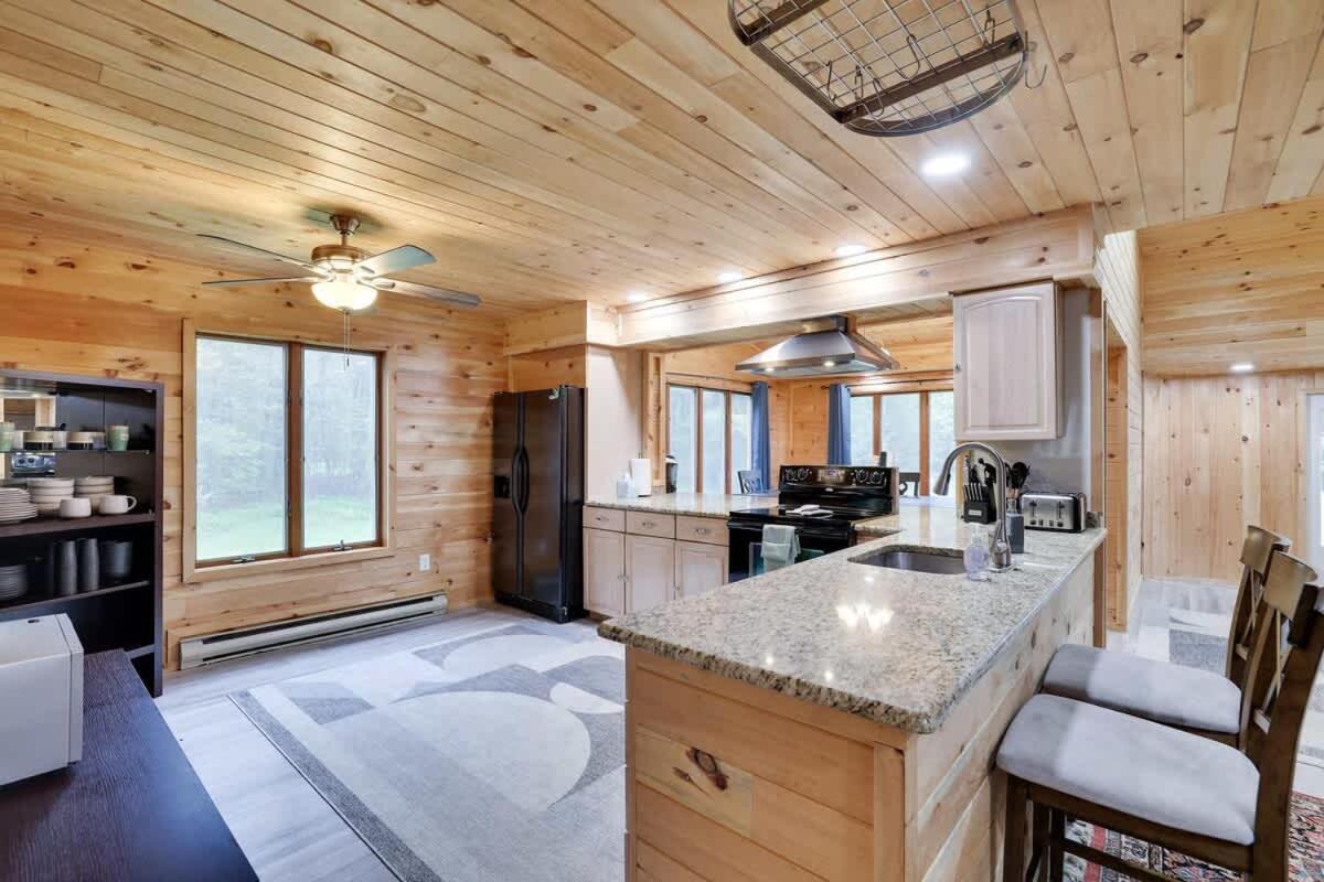 Relax In Blakeslee - Spacious 5Br Home With Bbq Екстер'єр фото