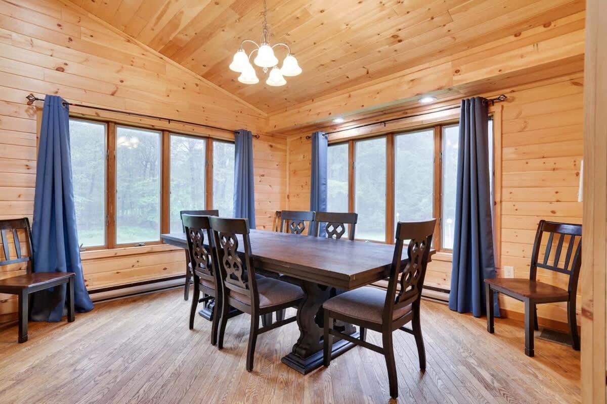 Relax In Blakeslee - Spacious 5Br Home With Bbq Екстер'єр фото