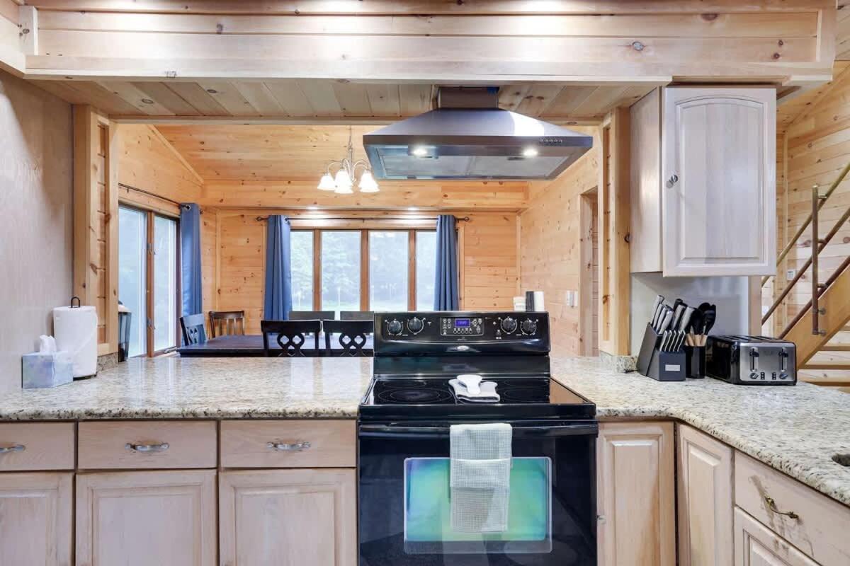 Relax In Blakeslee - Spacious 5Br Home With Bbq Екстер'єр фото
