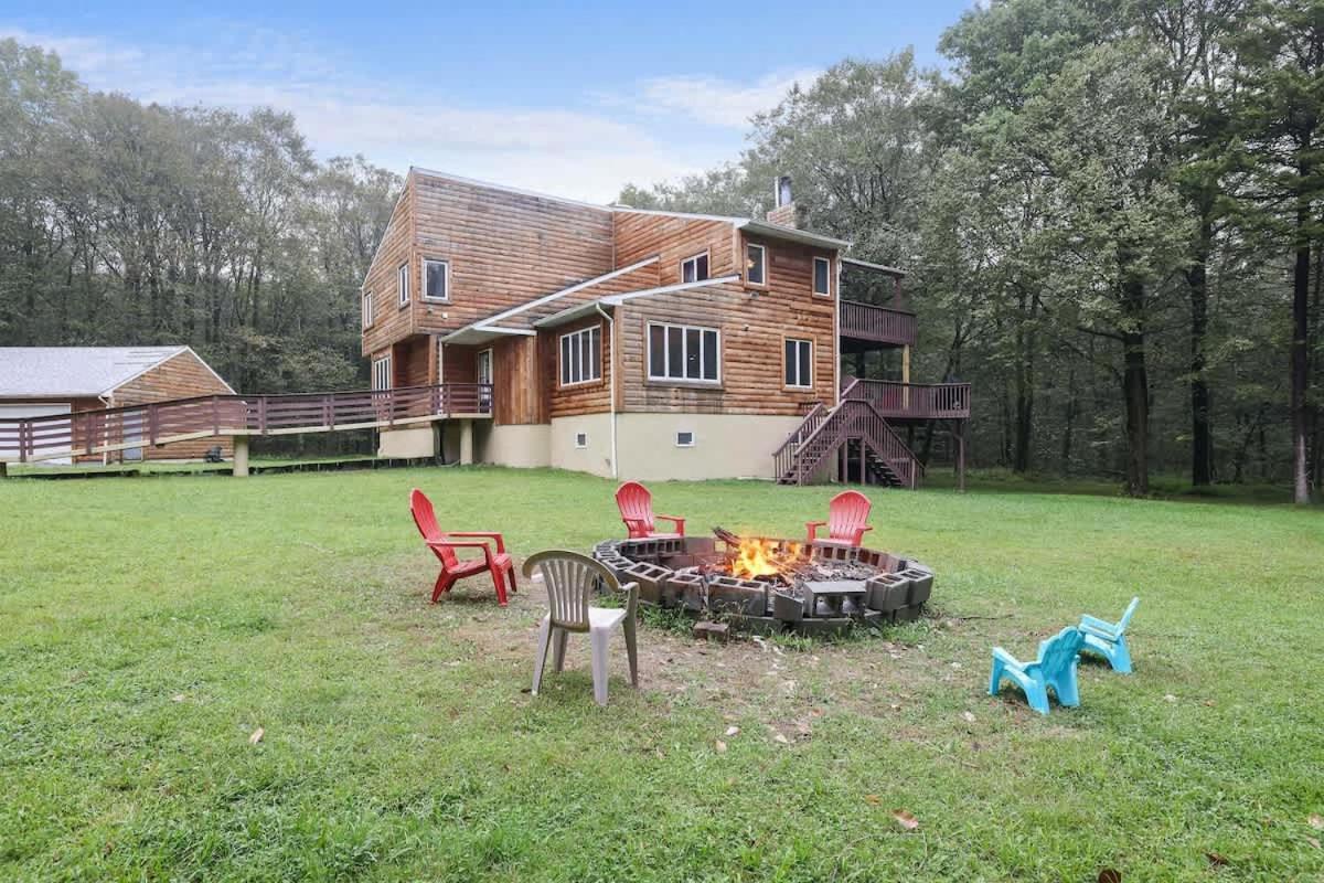 Relax In Blakeslee - Spacious 5Br Home With Bbq Екстер'єр фото